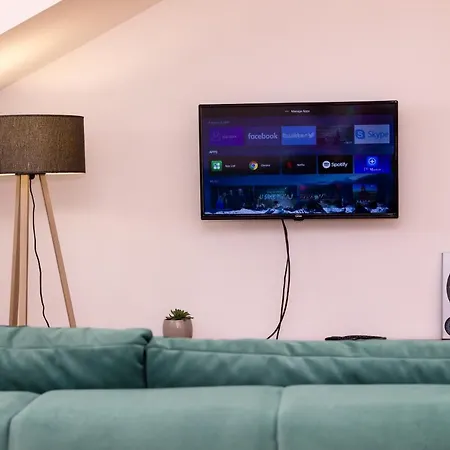 Mia Centar Κρούσεβατς