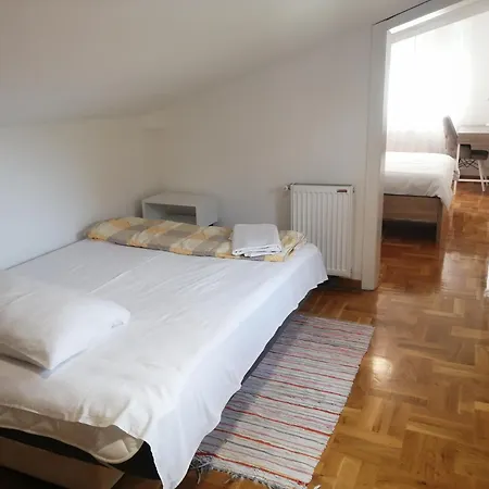 Mia Centar