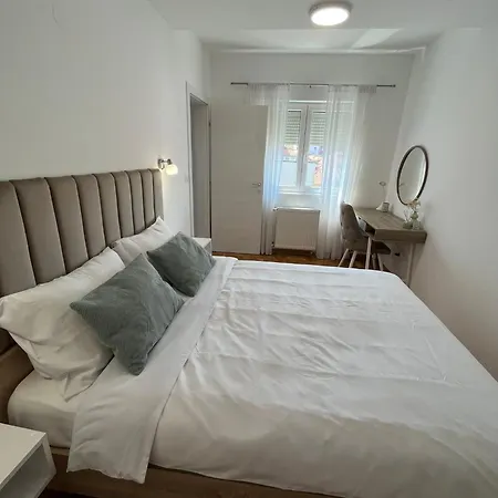 Mia Centar Κρούσεβατς