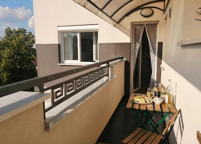 Апартаменты Mia Centar *