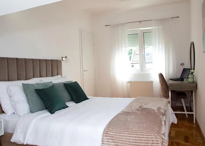 Апартаменты Mia Centar